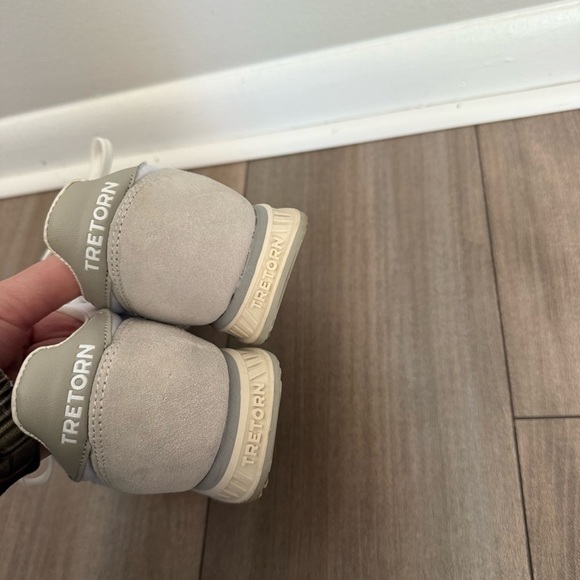 Tretorn women’s Rawlins 2.0 low top suede sneaker white beige size 7 - Picture 5 of 7